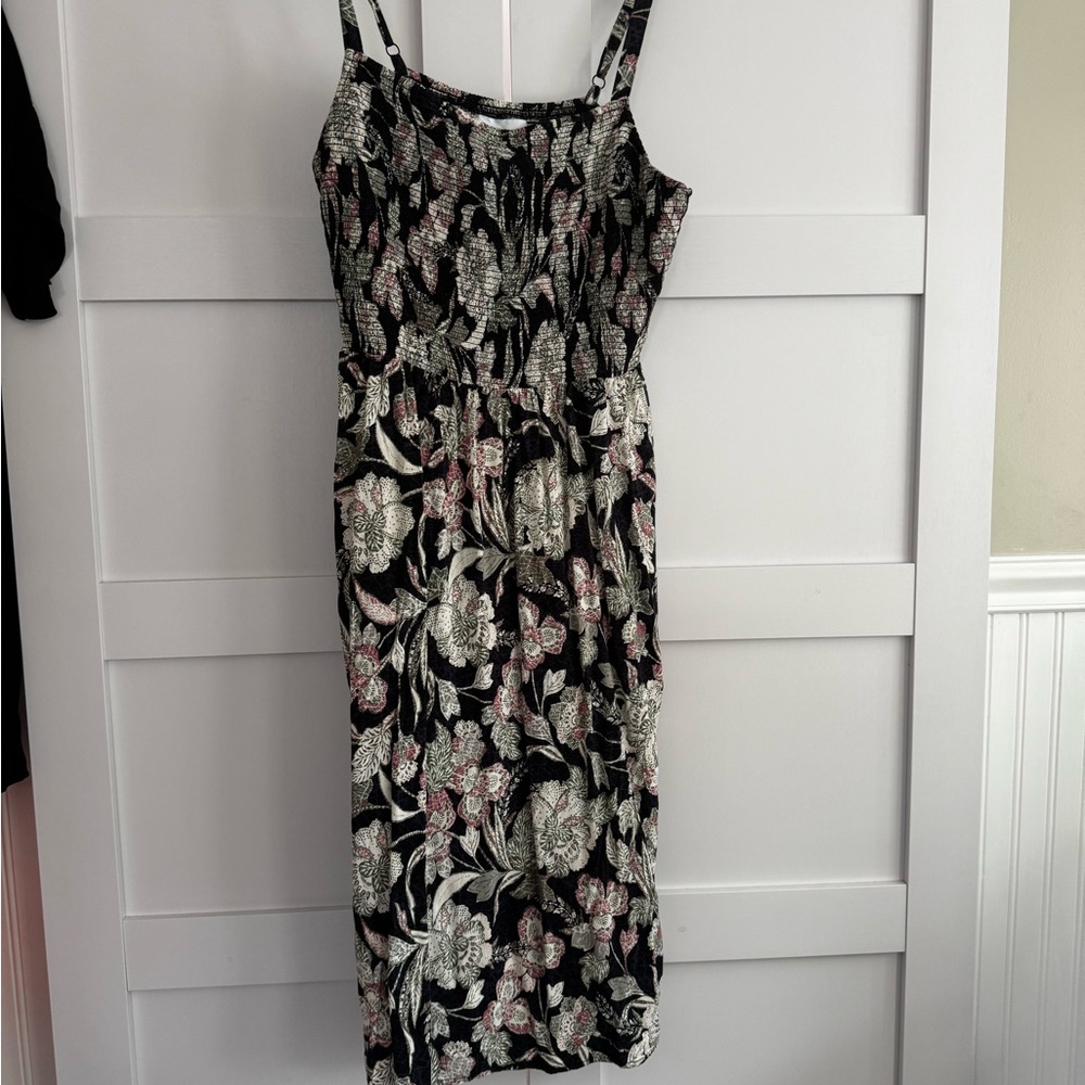 EUC Old Navy Smocked Top Sundress